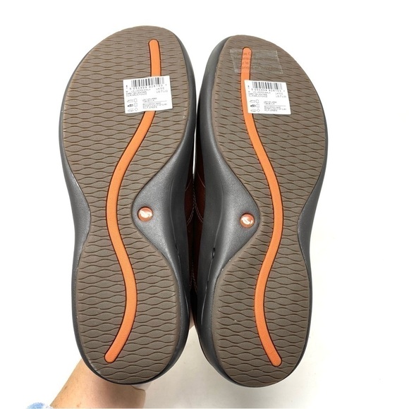 Clarks Un Loop2 Walk Dark Tan Leather Comfort Shoes - Picture 6 of 8